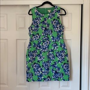 Kelly Green dress w/ flowers